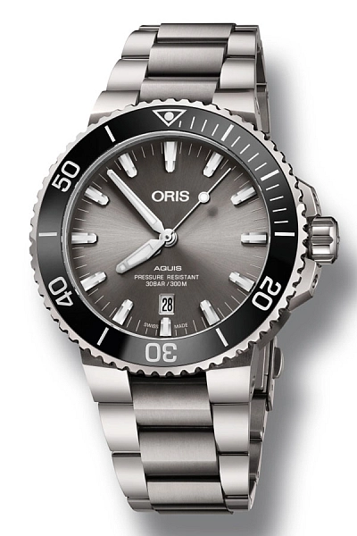 Oris Aquis Titanium Date 01 733 7730 7153-07 8 24 15PEB
