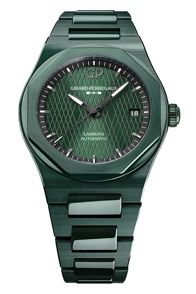 Girard-Perregaux Laureato 42mm Green Ceramic Aston Martin Edition
