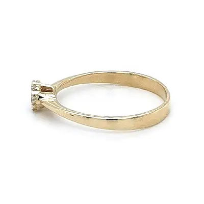 Золотое кольцо с цирконами