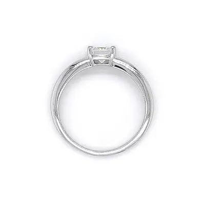 Помолвочное кольцо с цирконом из белого золота