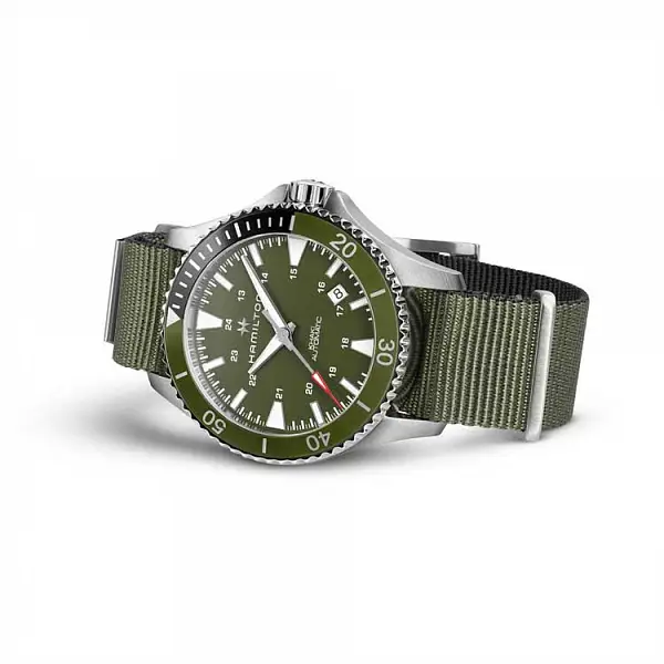 Hamilton Khaki Navy Scuba Car H82375961