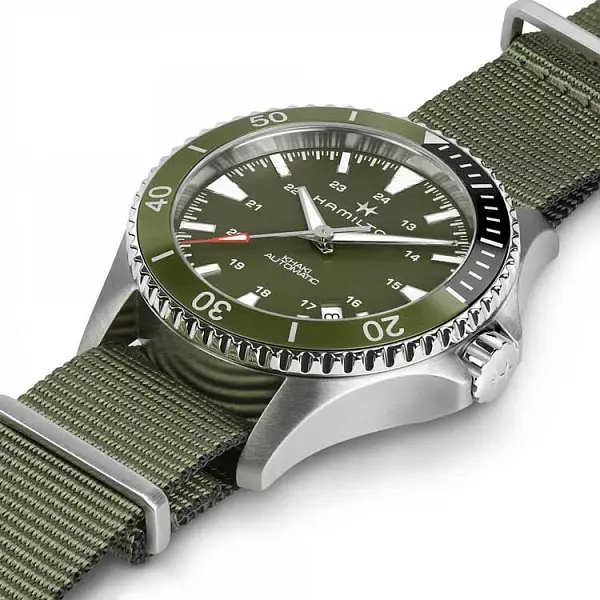 Hamilton Khaki Navy Scuba Car H82375961
