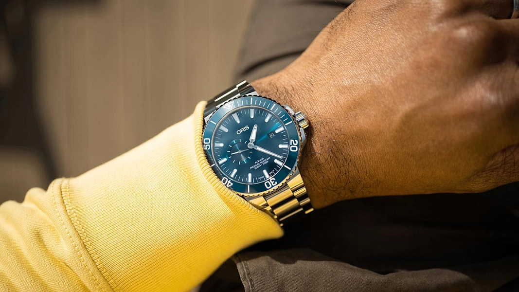 Oris Aquis Small Second Date 01 743 7733 4155-07 4 24 69EB