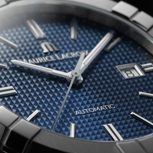 Maurice Lacroix Aikon Automatic Date 42mm AI6008-SS000-430-4