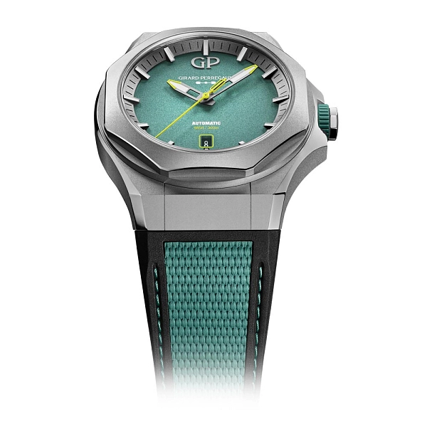 Girard-Perregaux Laureato Absolute Aston-Martin F1® Edition 81070-21-3405-1CX