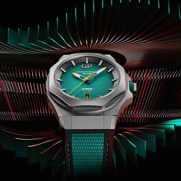 Girard-Perregaux Laureato Absolute Aston-Martin F1® Edition 81070-21-3405-1CX
