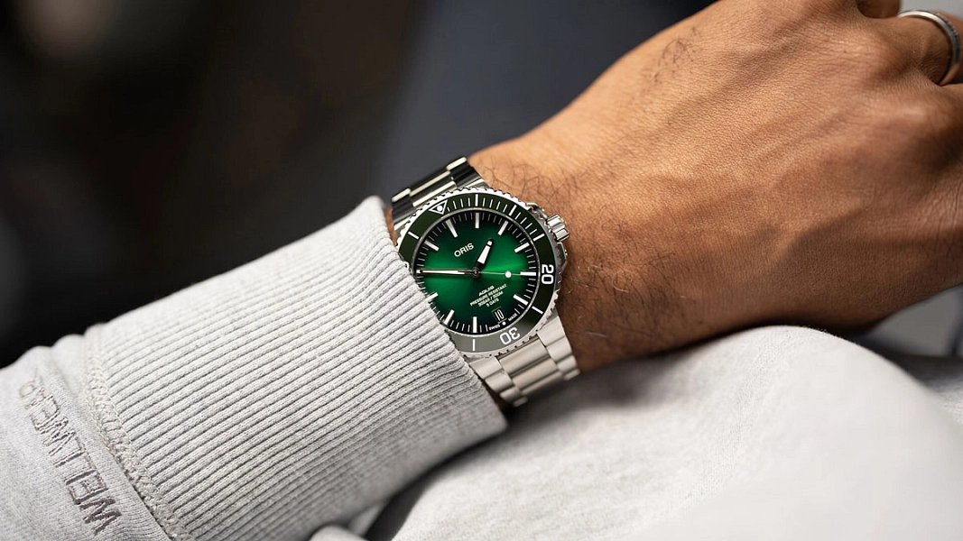Oris Aquis Дата 01 400 7763 4157-07 8 24 09PEB