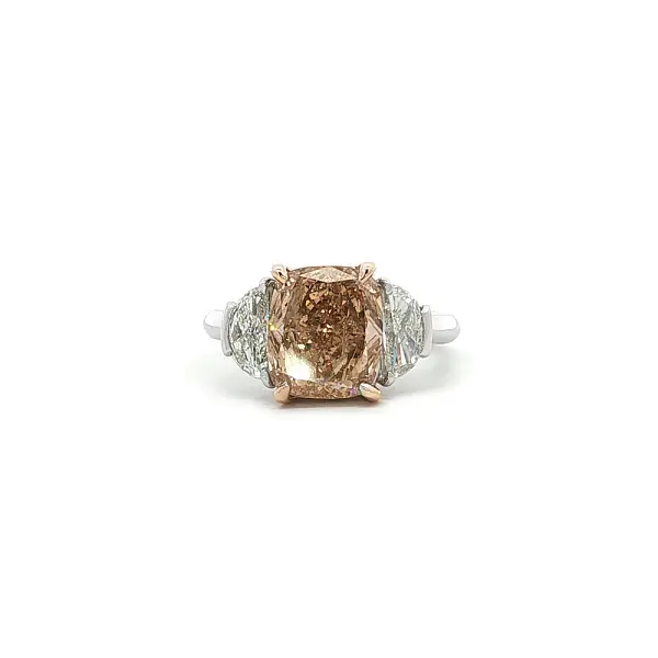 Золотое кольцо с бриллиантом Fancy Brown и драгоценными камнями