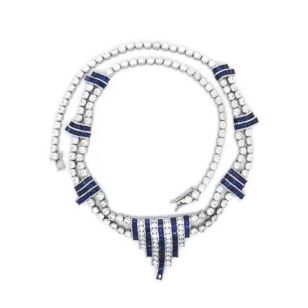 Колье из белого золота с кристаллами Swarovski