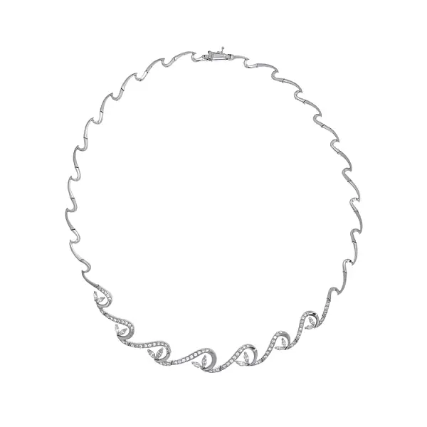 Элегантное женское колье из белого золота с фианитами