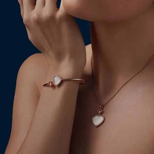 Золотой браслет Chopard Happy Hearts 85A074-5302