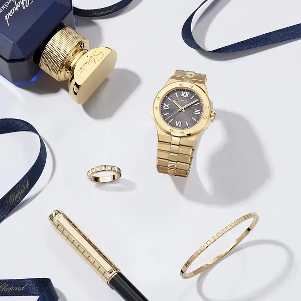 Золотое кольцо Chopard Ice Cube 829834-5040