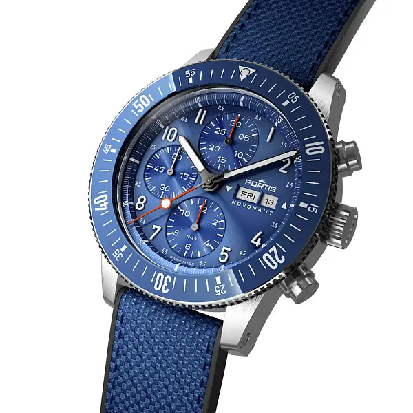 Fortis Novonaut N-42 Cobalt Blue on Hybrid Strap F2040013