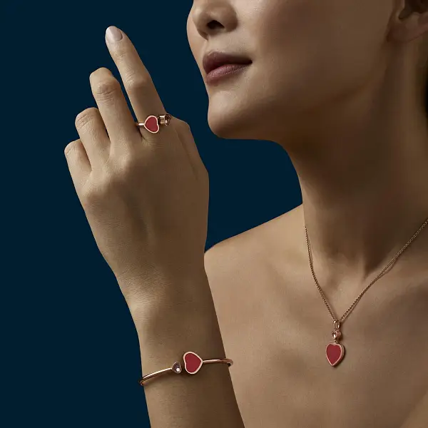 Золотое ожерелье Chopard Happy Hearts 797482-5820