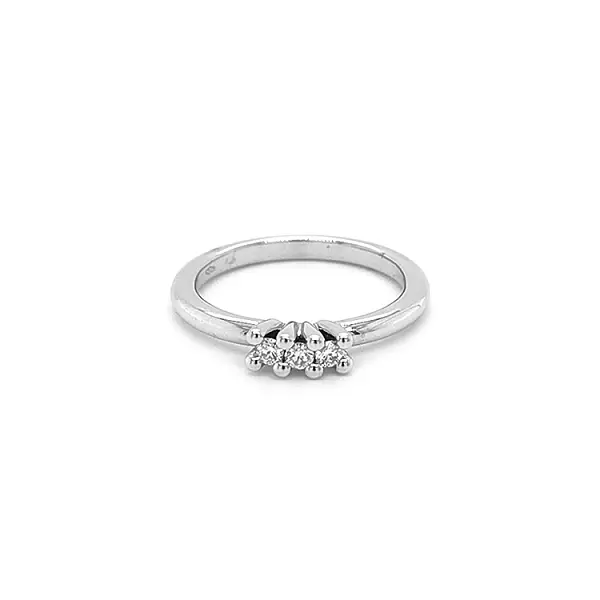 Золотое кольцо с бриллиантами