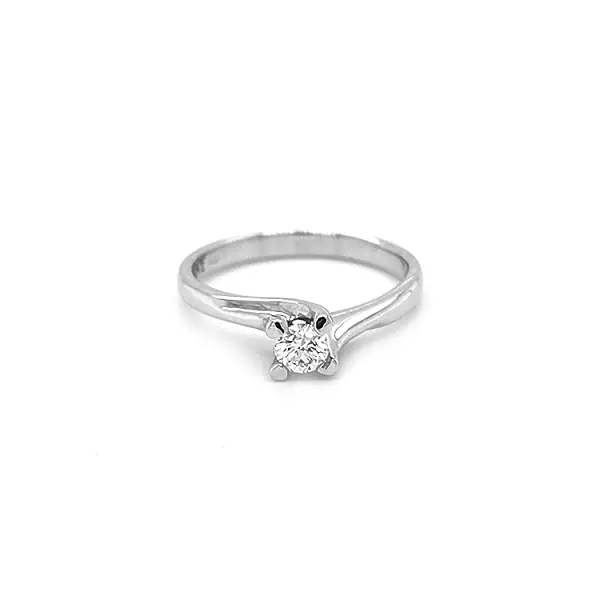 Золотое обручальное кольцо с бриллиантом