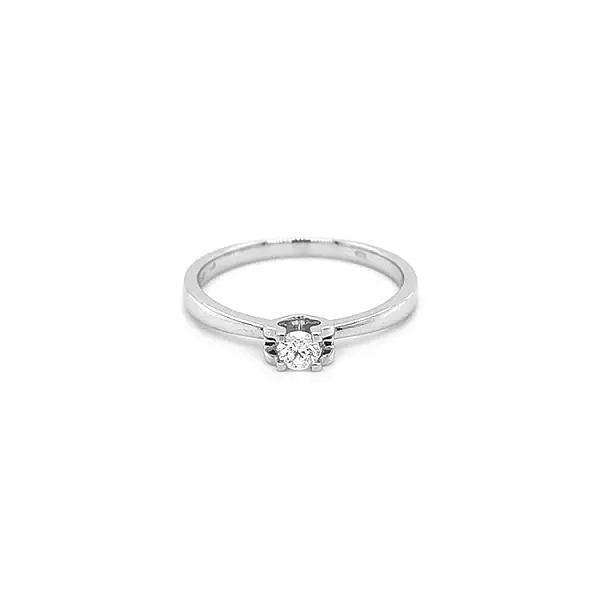 Золотое обручальное кольцо с бриллиантом