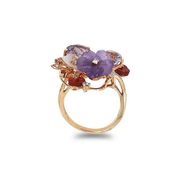 Золотое кольцо Полудрагоценные камни и бриллианты