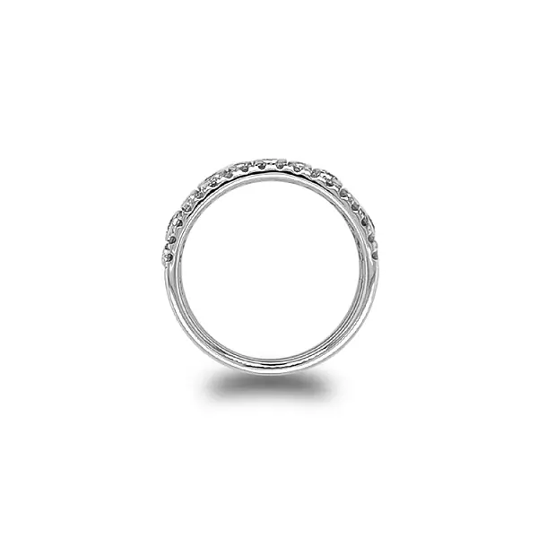 Золотое кольцо с бриллиантами