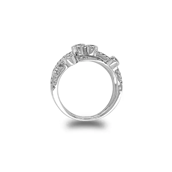 Золотое кольцо с бриллиантами