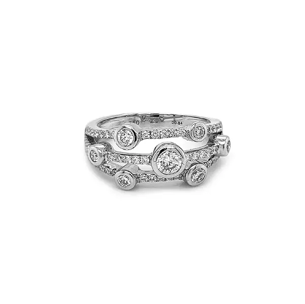 Золотое кольцо с бриллиантами