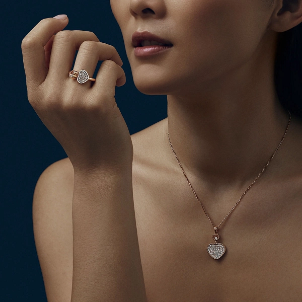 Золотое кольцо Chopard Happy Hearts 829482-5918