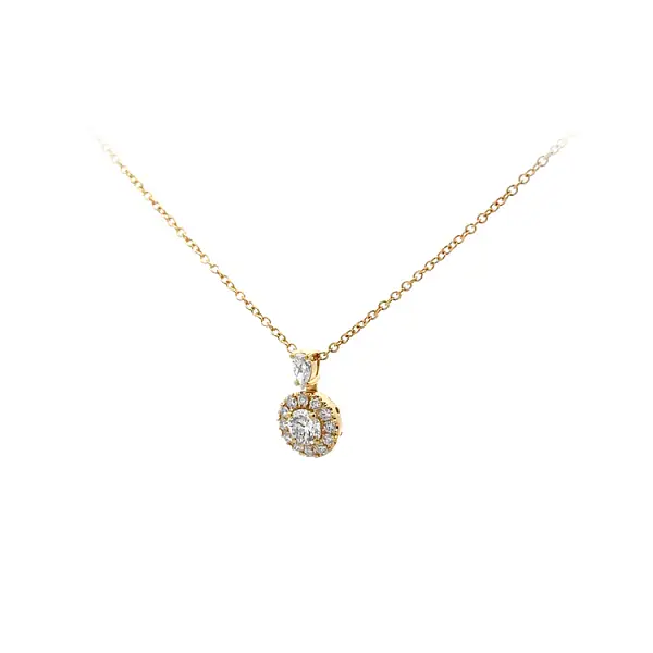 Золотое колье с бриллиантами