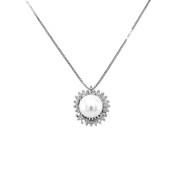 Золотая подвеска с натуральным жемчугом и бриллиантами