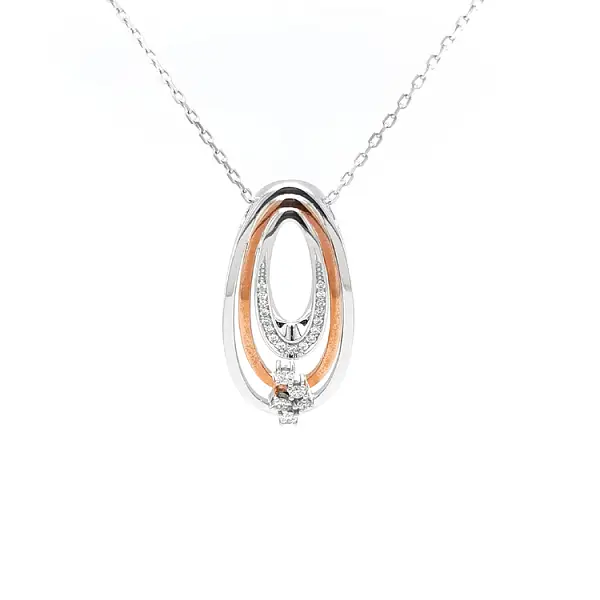 Золотая подвеска с бриллиантами