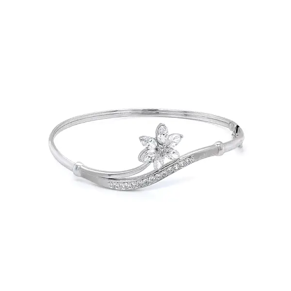 Фиксированный браслет с цирконами из белого золота