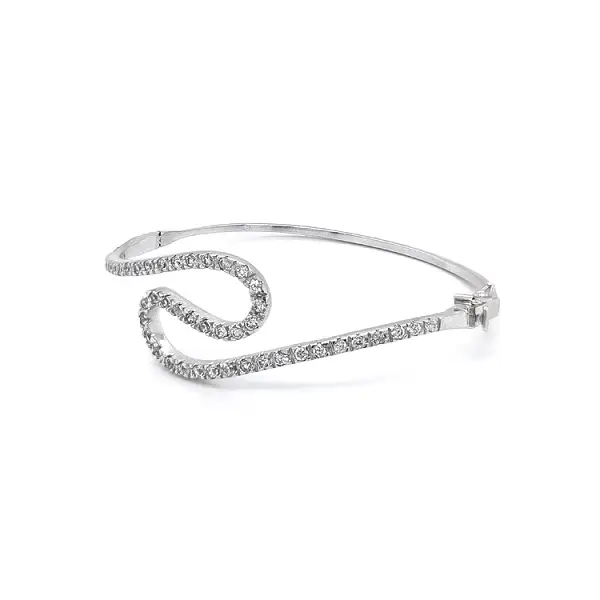 Женский браслет с цирконами из белого золота