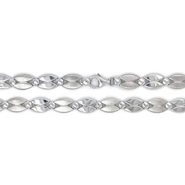 Женское ожерелье из белого золота