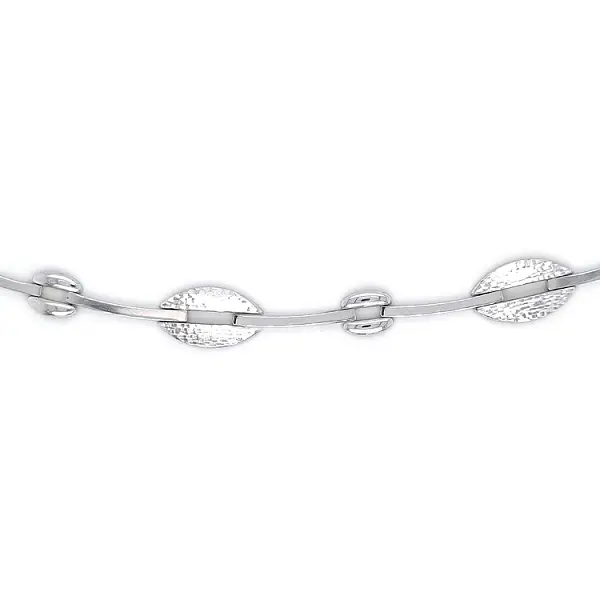 Женское ожерелье из белого золота