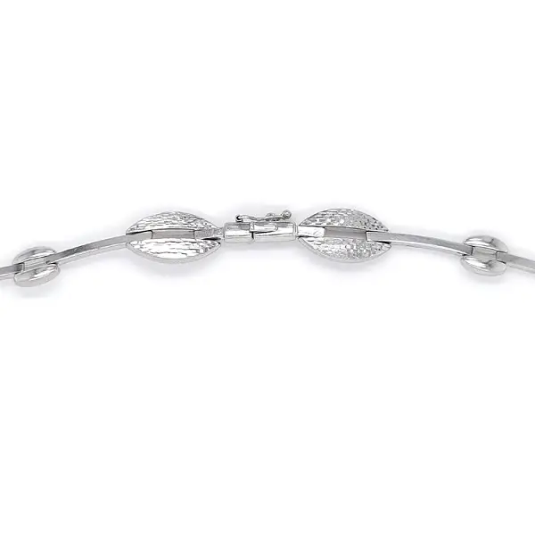 Женское ожерелье из белого золота