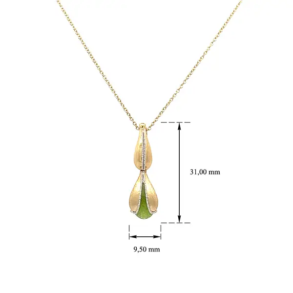 Золотое ожерелье с зеленым камнем
