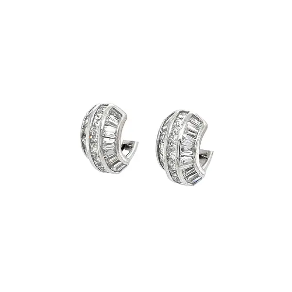 Круглые серьги с цирконами из белого золота