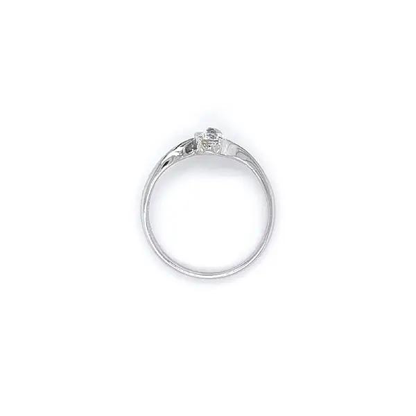 Кольцо с цирконом из белого золота