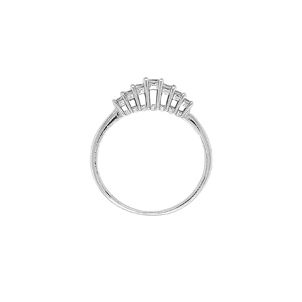 Золотое кольцо с цирконами