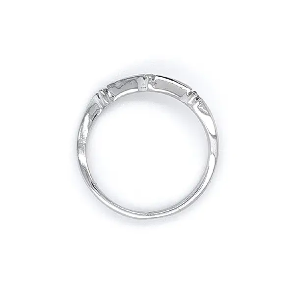 Кольцо с цирконами из белого золота