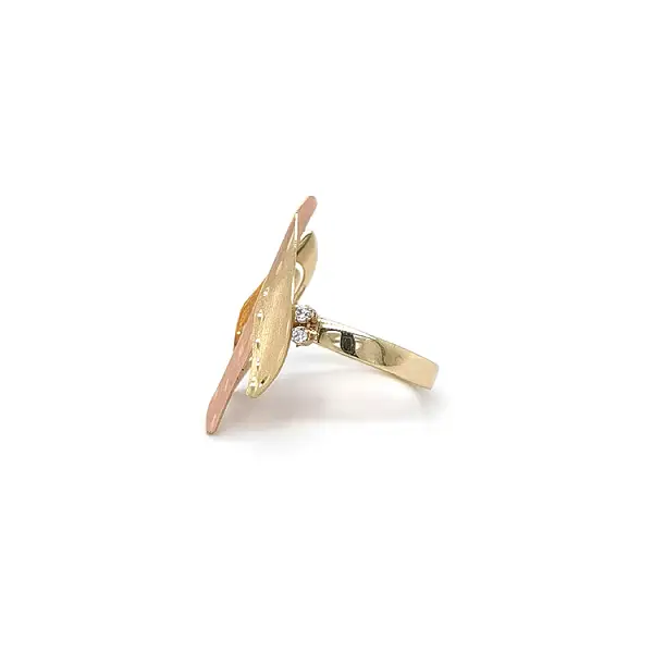 Золотое кольцо из комбинированного золота