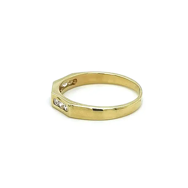 Золотое кольцо с цирконами