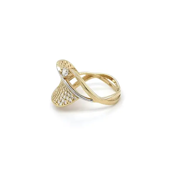 Золотое кольцо с цирконами