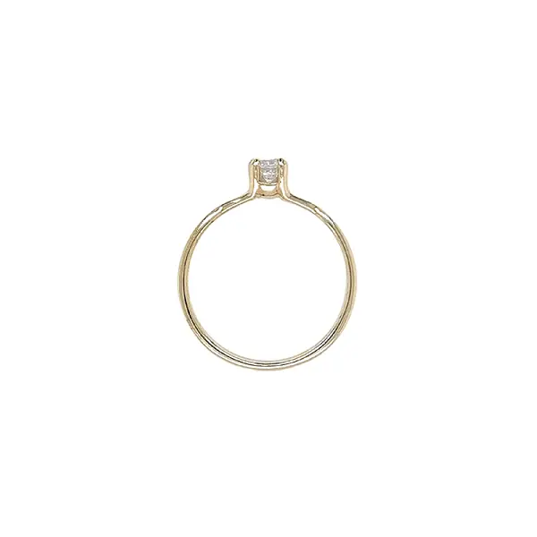 Золотое обручальное кольцо с цирконом