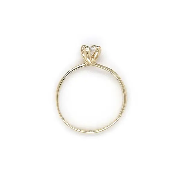 Золотое обручальное кольцо с цирконом