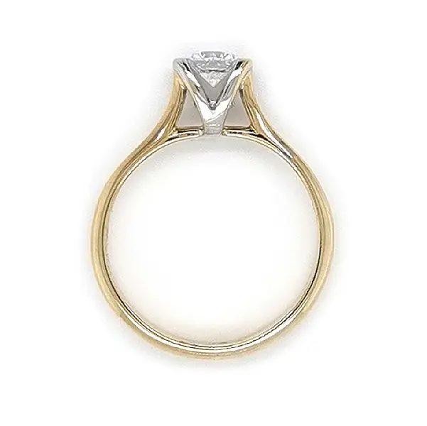 Обручальное кольцо с цирконом из комбинированного золота