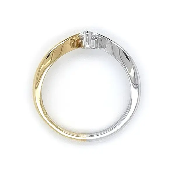 Обручальное кольцо с цирконом из комбинированного золота