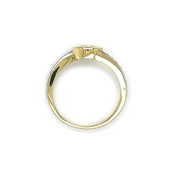 Золотое обручальное кольцо с цирконами