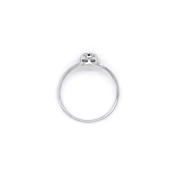 Помолвочное кольцо с цирконом из белого золота