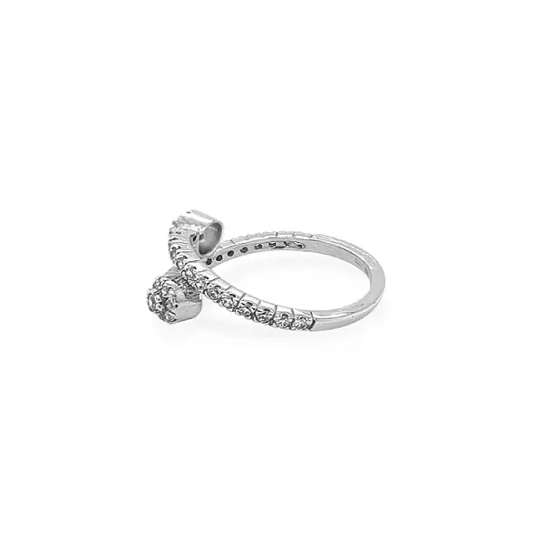 Золотое кольцо с цирконами