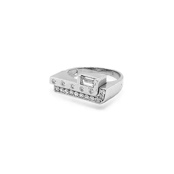 Золотое кольцо с цирконами